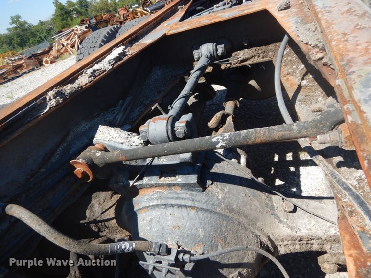 image for item GR9731 2003 Kenworth T800  truck cab and chassis