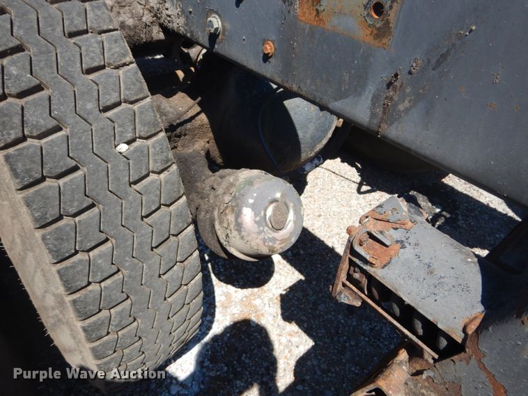 image for item GR9731 2003 Kenworth T800  truck cab and chassis