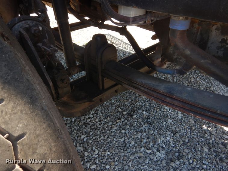 image for item GR9731 2003 Kenworth T800  truck cab and chassis