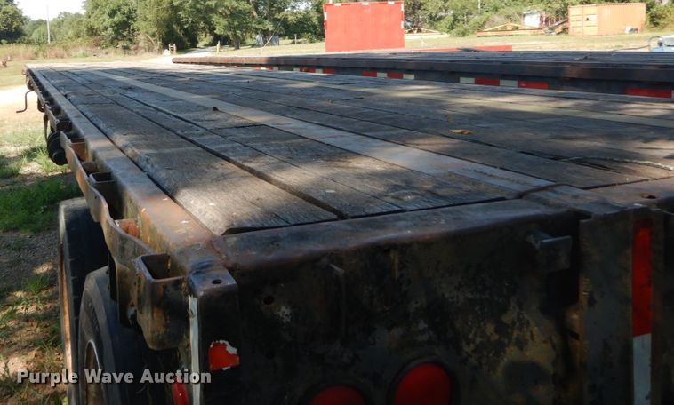 image for item GR9777 1984 Transcraft flatbed trailer