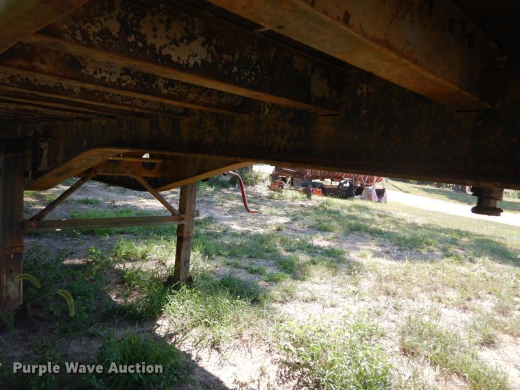 image for item GR9777 1984 Transcraft flatbed trailer