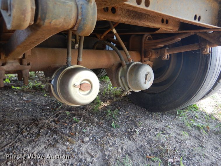 image for item GR9777 1984 Transcraft flatbed trailer