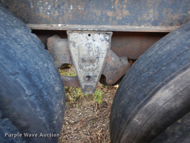 image for item GR9777 1984 Transcraft flatbed trailer