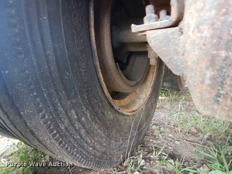 image for item GR9777 1984 Transcraft flatbed trailer