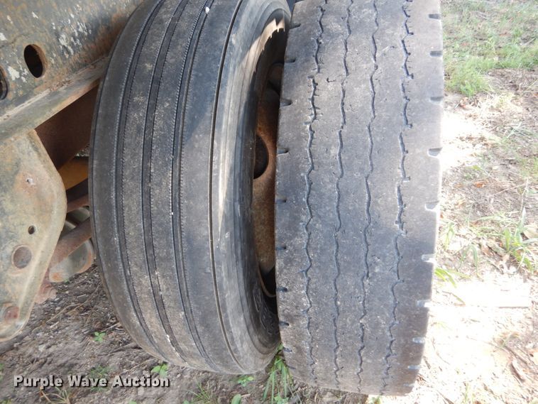 image for item GR9777 1984 Transcraft flatbed trailer