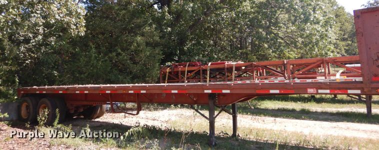 image for item GR9779 1974 Nabors flatbed trailer