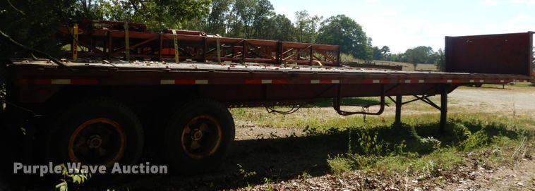 image for item GR9779 1974 Nabors flatbed trailer