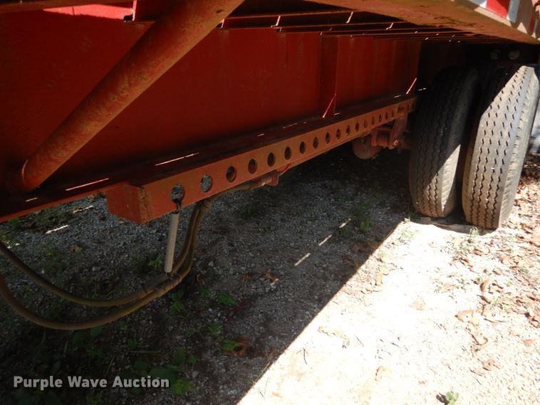 image for item GR9779 1974 Nabors flatbed trailer
