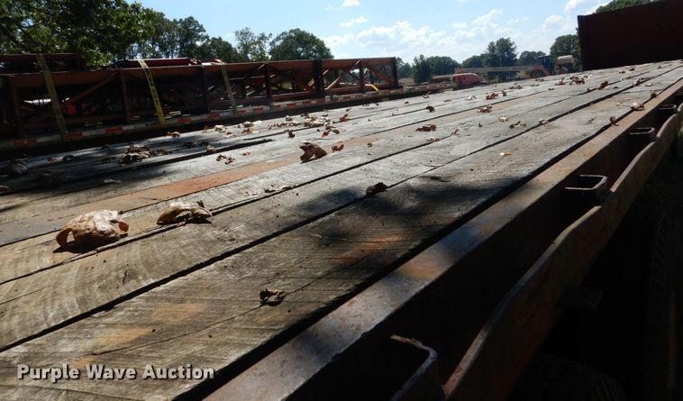 image for item GR9779 1974 Nabors flatbed trailer