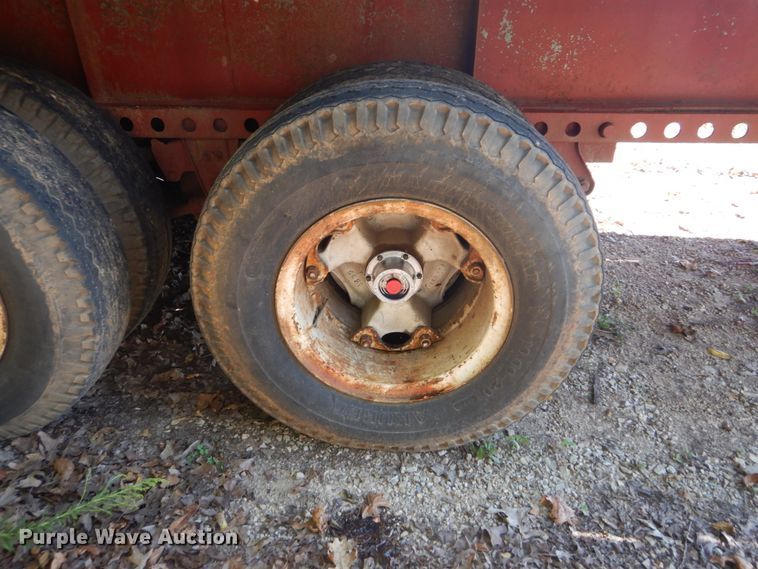 image for item GR9779 1974 Nabors flatbed trailer