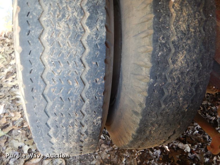 image for item GR9779 1974 Nabors flatbed trailer