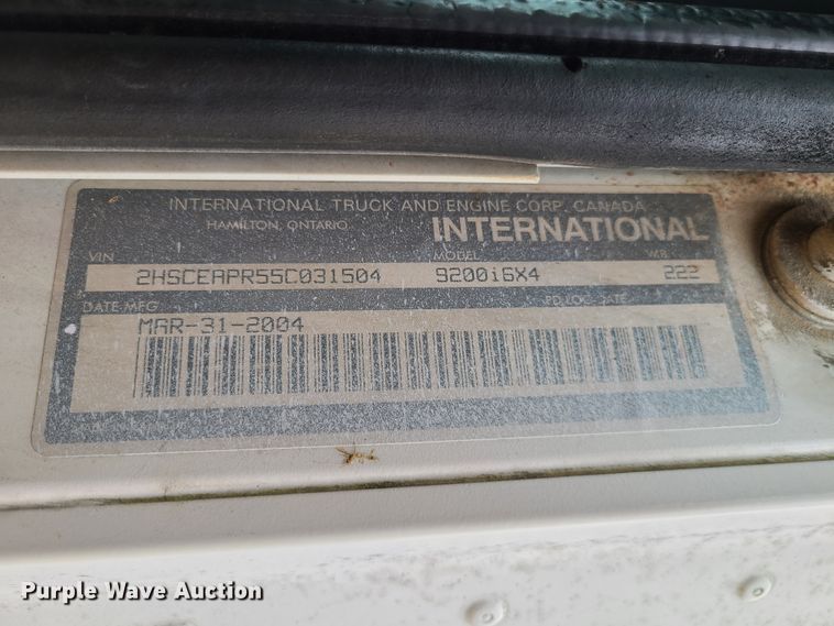 image for item GY9545 2005 International 9200i  semi truck