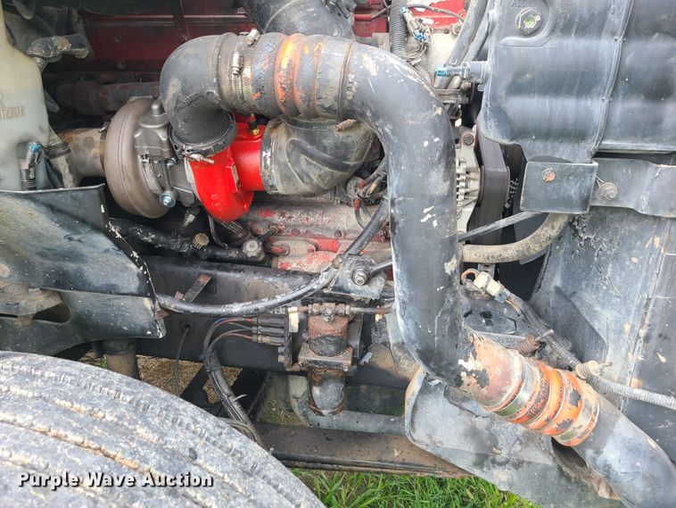 image for item GY9545 2005 International 9200i  semi truck