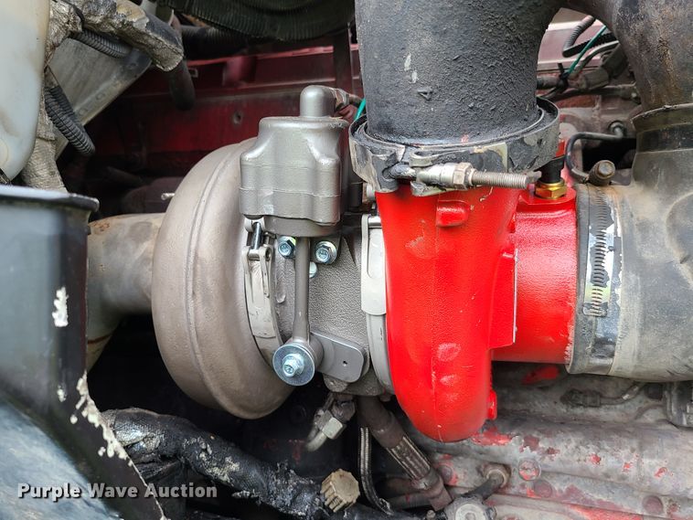 image for item GY9545 2005 International 9200i  semi truck