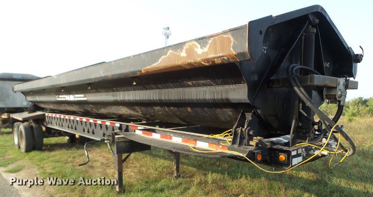 image for item HF9573 2000 Trail King TK60SSD-392 side dump trailer