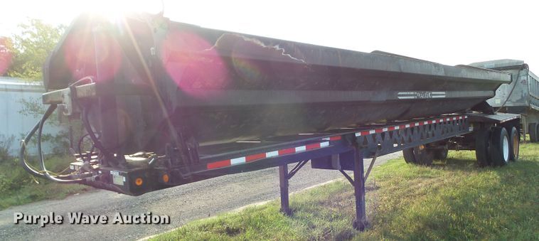 image for item HF9573 2000 Trail King TK60SSD-392 side dump trailer