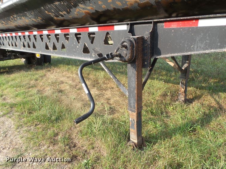 image for item HF9573 2000 Trail King TK60SSD-392 side dump trailer