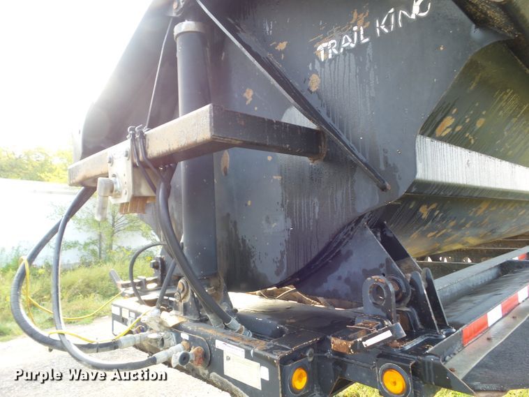 image for item HF9573 2000 Trail King TK60SSD-392 side dump trailer