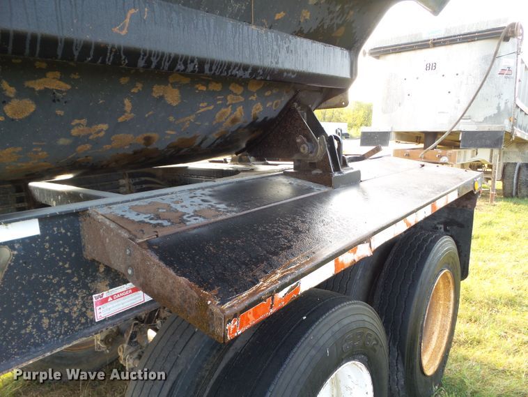 image for item HF9573 2000 Trail King TK60SSD-392 side dump trailer