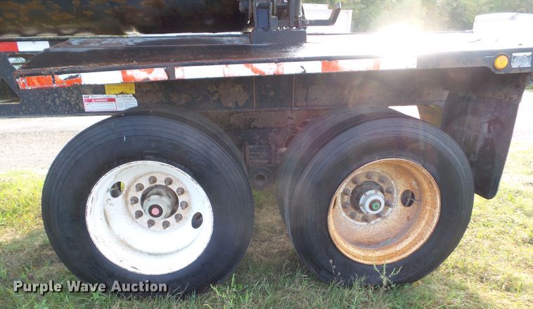 image for item HF9573 2000 Trail King TK60SSD-392 side dump trailer