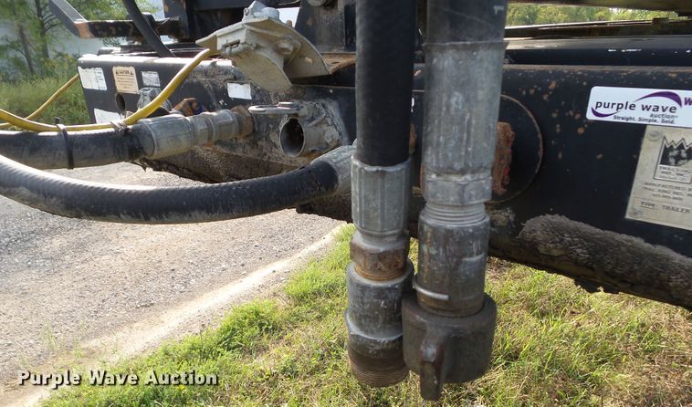 image for item HF9573 2000 Trail King TK60SSD-392 side dump trailer