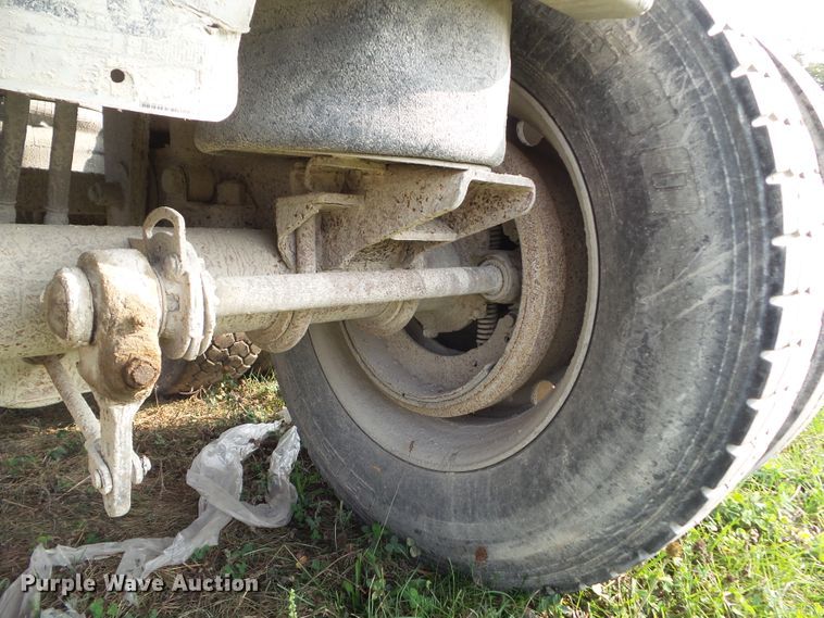 image for item HF9574 1996 Benson end dump trailer