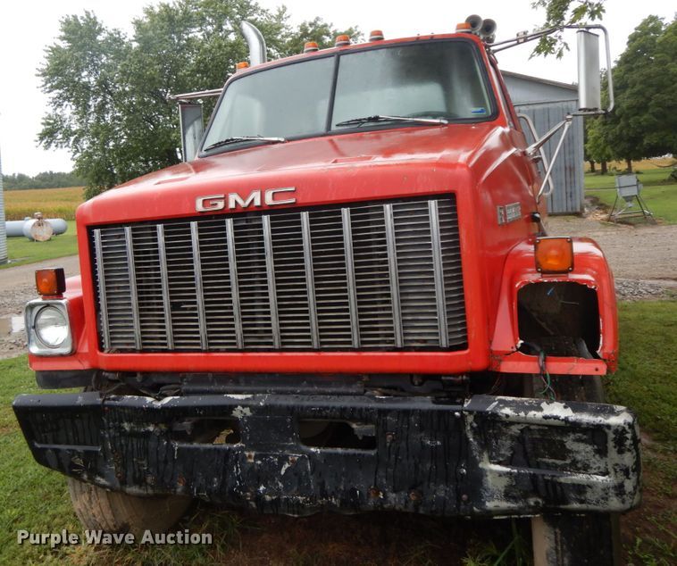 image for item HJ9642 1983 GMC Brigadier  semi truck