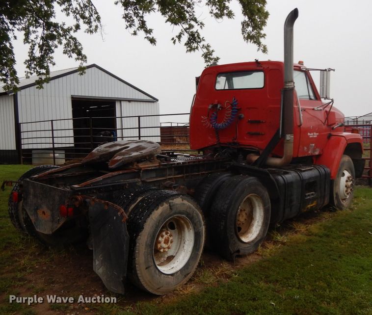 image for item HJ9642 1983 GMC Brigadier  semi truck