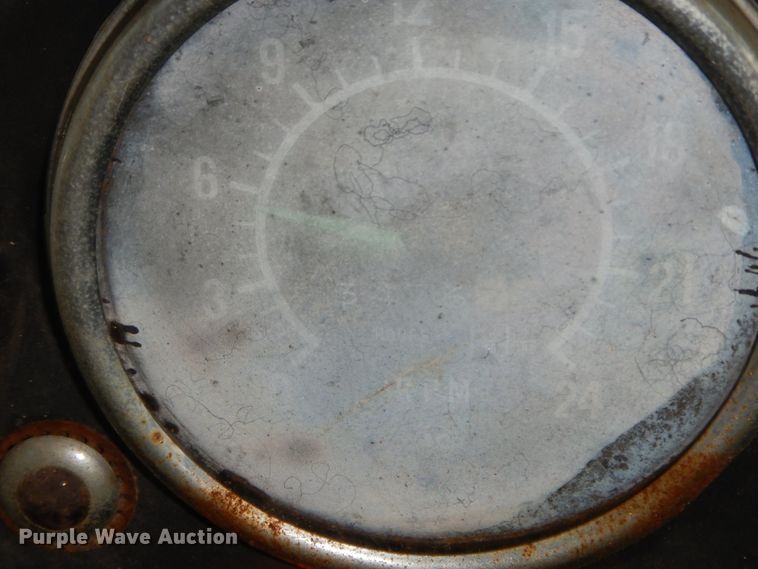 image for item HJ9642 1983 GMC Brigadier  semi truck