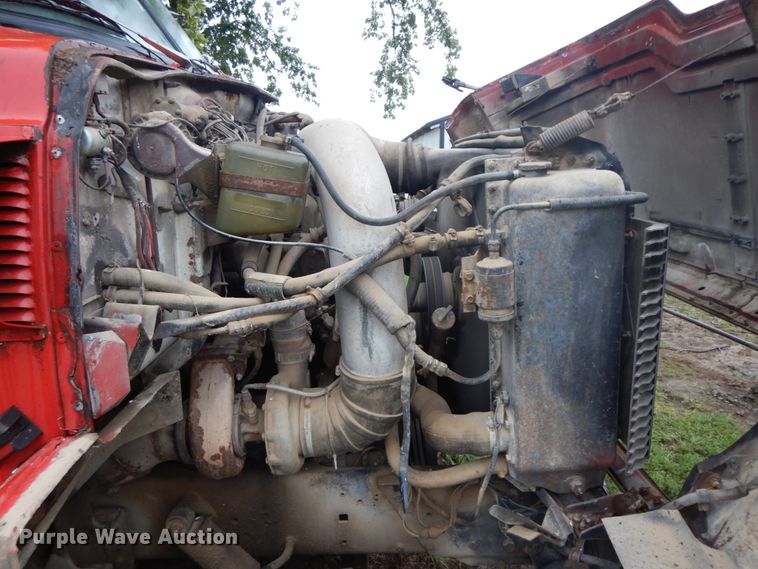 image for item HJ9642 1983 GMC Brigadier  semi truck