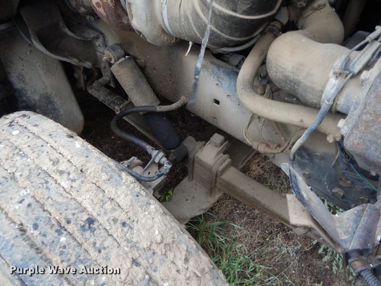 image for item HJ9642 1983 GMC Brigadier  semi truck