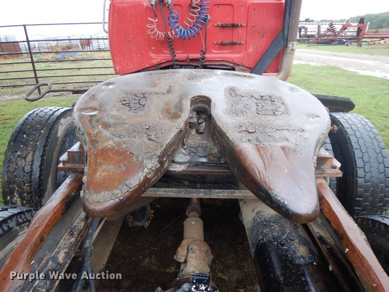 image for item HJ9642 1983 GMC Brigadier  semi truck