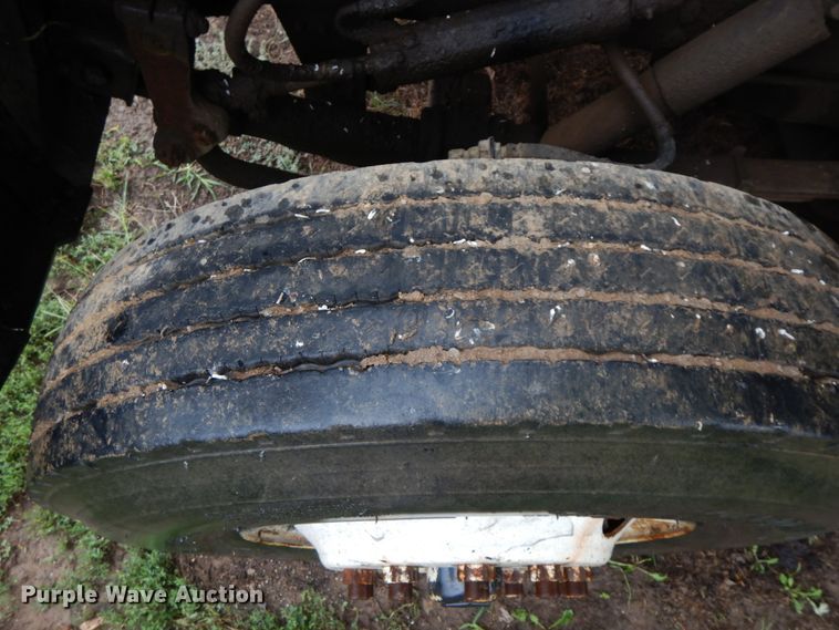 image for item HJ9642 1983 GMC Brigadier  semi truck