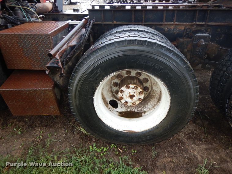 image for item HJ9642 1983 GMC Brigadier  semi truck