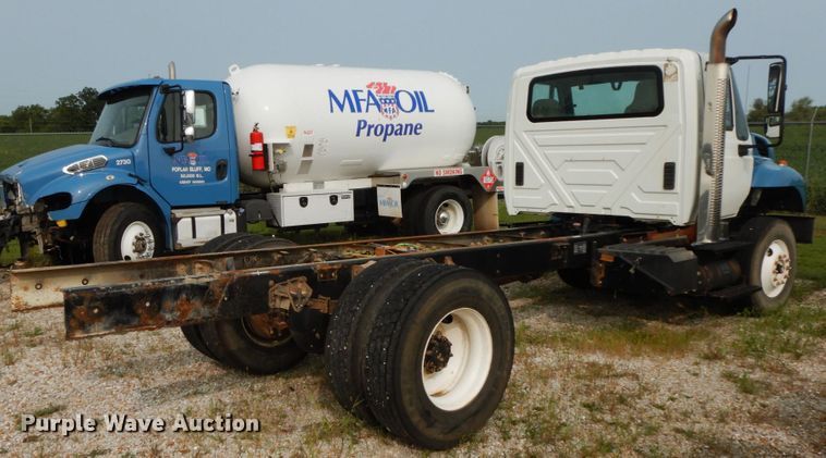 image for item HJ9666 2010 International WorkStar 7300  truck cab and chassis