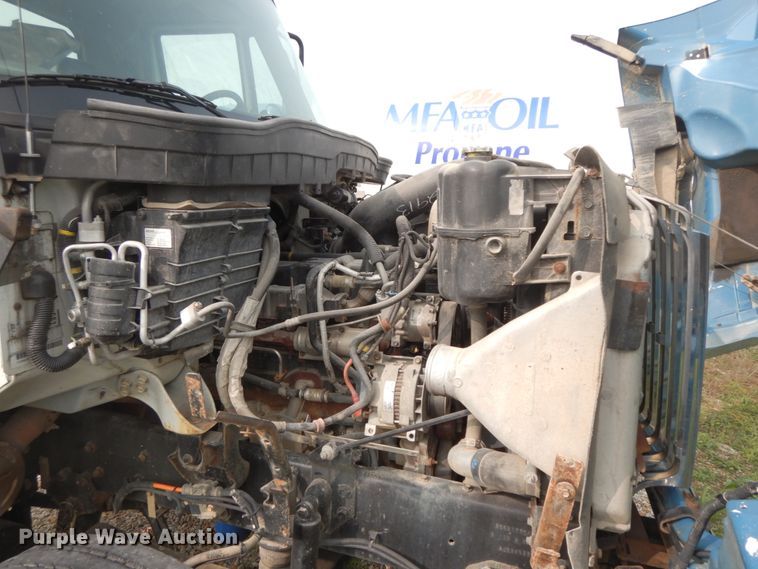 image for item HJ9666 2010 International WorkStar 7300  truck cab and chassis