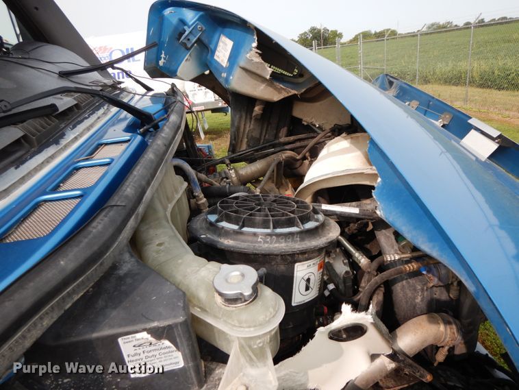 image for item HJ9667 2009 Freightliner Business Class M2  truck cab and chassis