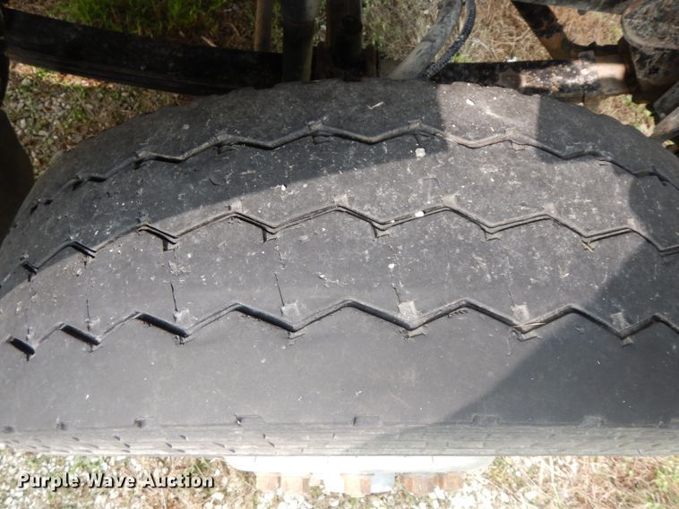 image for item HJ9667 2009 Freightliner Business Class M2  truck cab and chassis