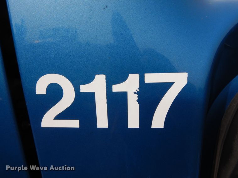 image for item HJ9667 2009 Freightliner Business Class M2  truck cab and chassis