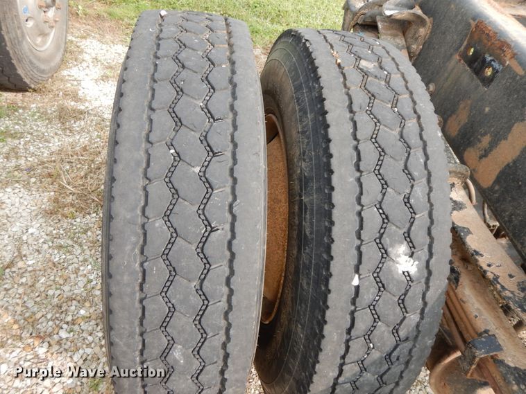 image for item HJ9668 2015 Freightliner M2  truck cab and chassis