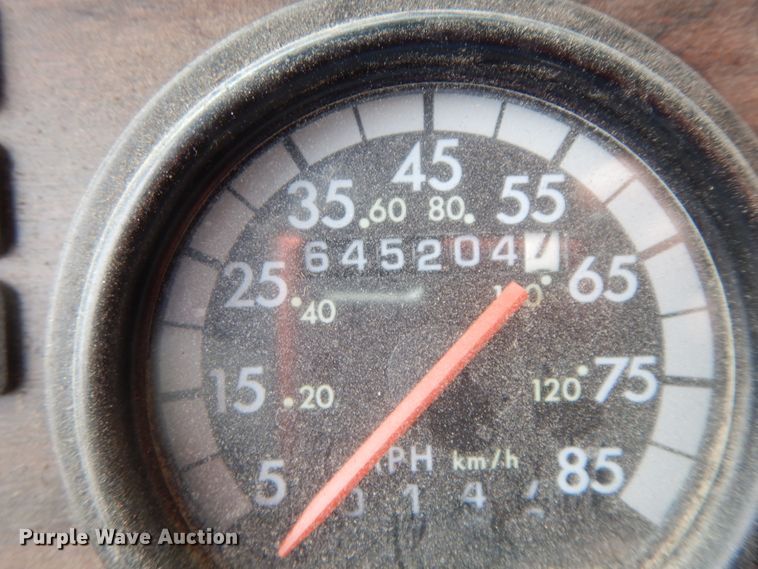 image for item HJ9669 1998 Freightliner FLD  truck cab and chassis