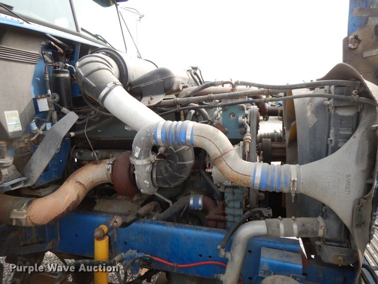 image for item HJ9669 1998 Freightliner FLD  truck cab and chassis