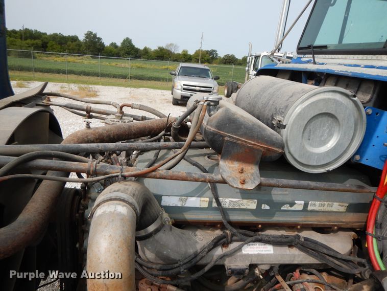 image for item HJ9669 1998 Freightliner FLD  truck cab and chassis