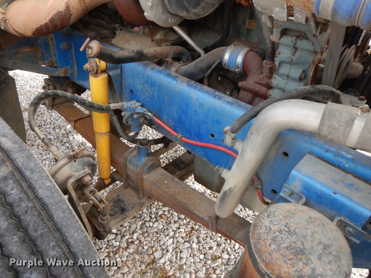 image for item HJ9669 1998 Freightliner FLD  truck cab and chassis