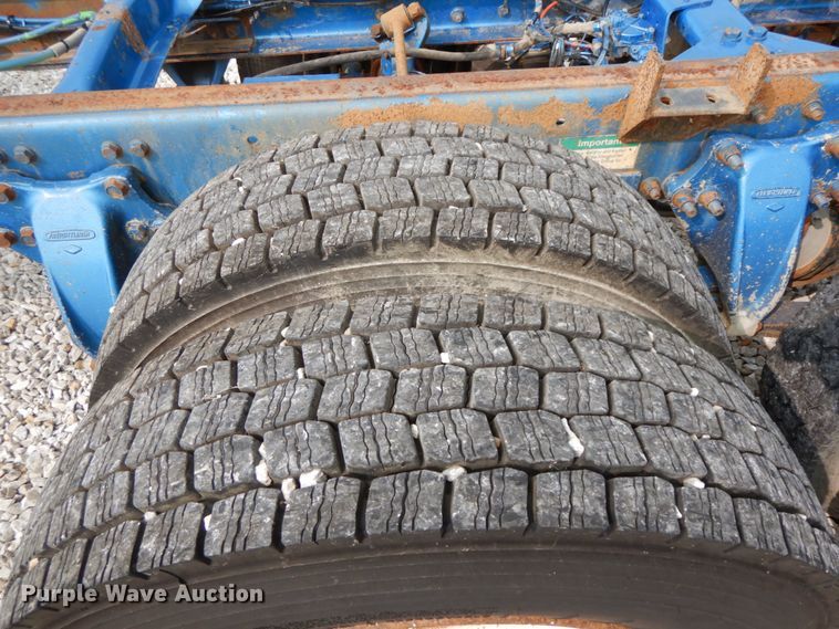 image for item HJ9669 1998 Freightliner FLD  truck cab and chassis