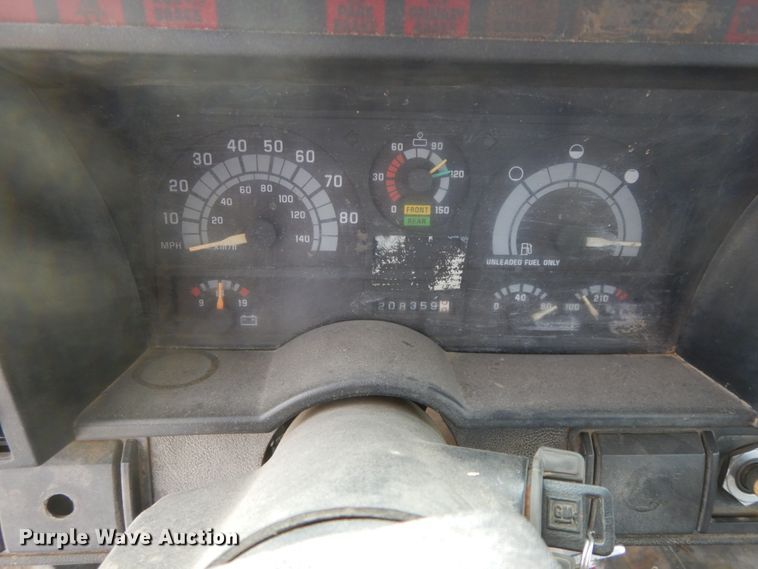 image for item HJ9670 1992 Chevrolet Kodiak C5500  truck cab and chassis