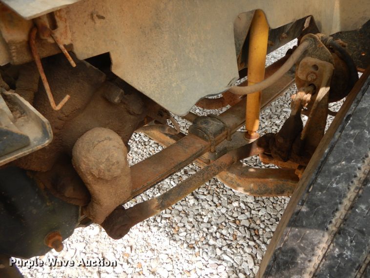 image for item HJ9670 1992 Chevrolet Kodiak C5500  truck cab and chassis