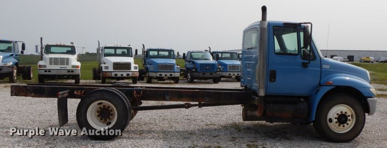 image for item HJ9671 2005 International 4300  truck cab and chassis