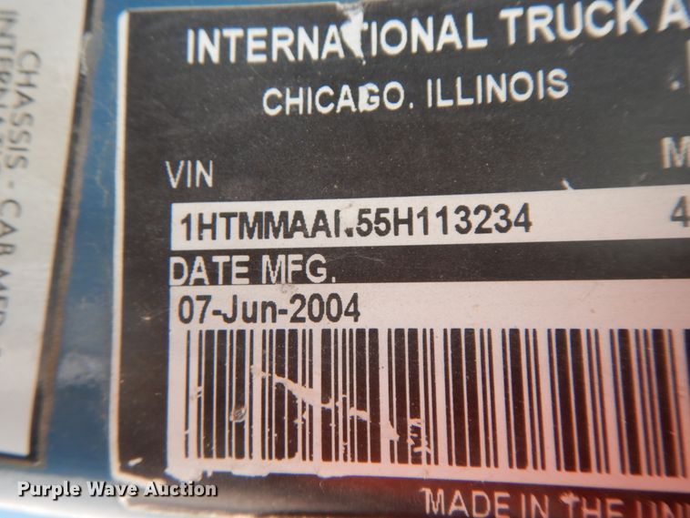 image for item HJ9671 2005 International 4300  truck cab and chassis