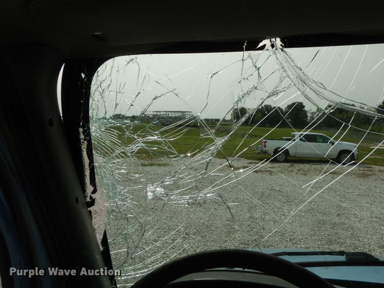 image for item HJ9672 2007 Freightliner Business Class M2  truck cab and chassis